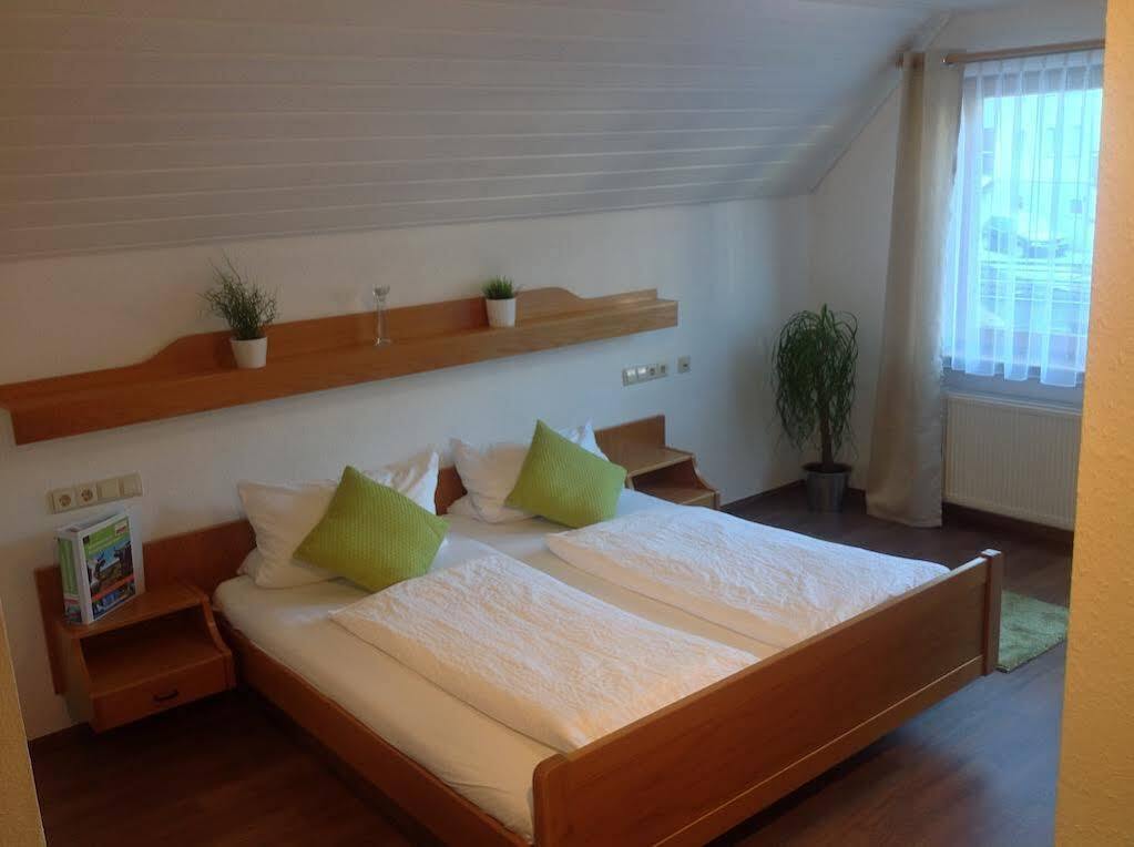 Self-Check-In Ferienwohnungen & Apartments Am Bergsee تيبرغ المظهر الخارجي الصورة